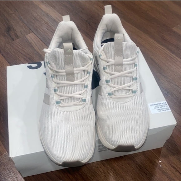 Adidas Racer TR 23 Shoes - Picture 2 of 10